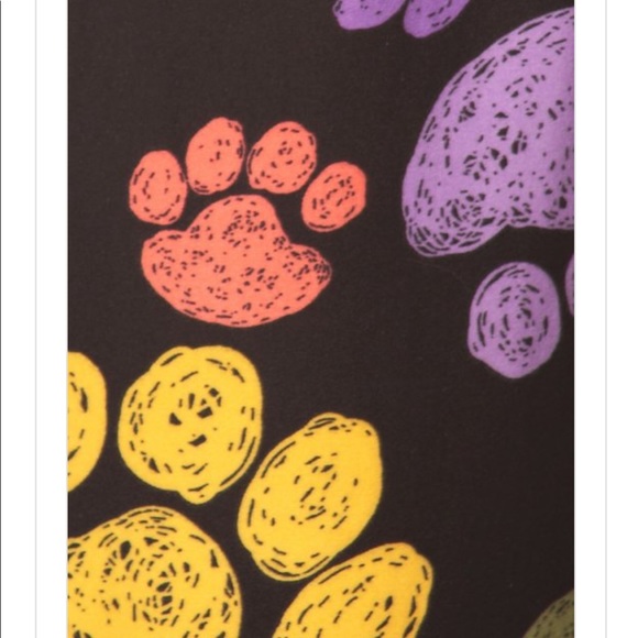 Paw Print 🐾 Joggers - Picture 4 of 4